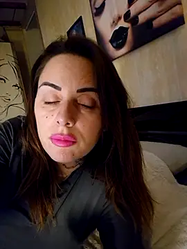 brune caliente online show from February 27, 2025, 10:42 pm