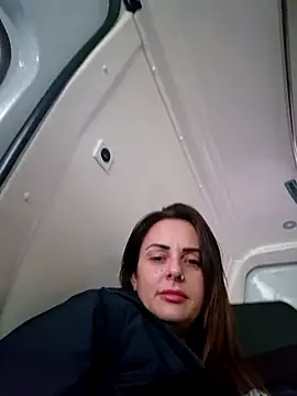 brune caliente online show from February 10, 2025, 9:58 am