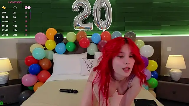 Rina Red online show from November 25, 2025, 2:01 am