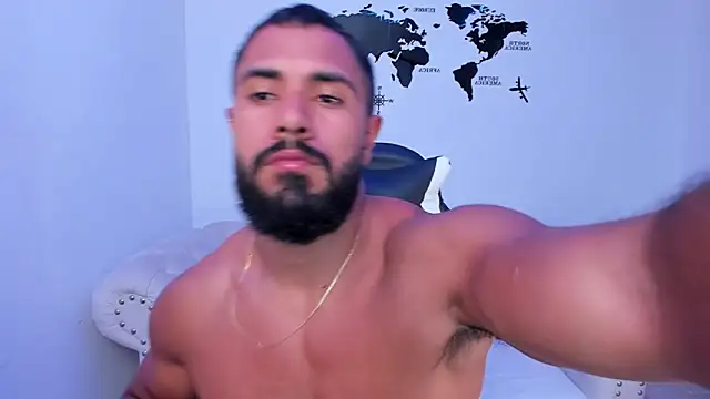 Snapshot of Santiago_huntt chatting on September 15, 2025, 9:15 pm Santiago huntt online show from September 15, 2025, 9:15 pm