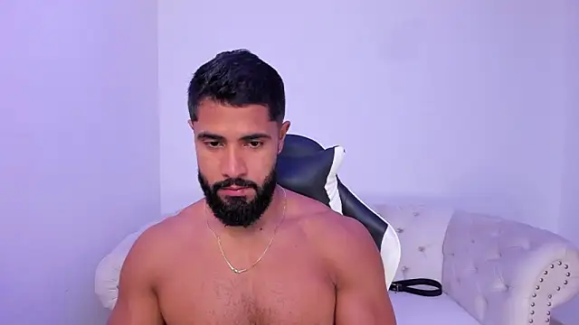 Snapshot of Santiago_huntt chatting on December 3, 2025, 12:48 pm Santiago huntt online show from December 3, 2025, 12:48 pm