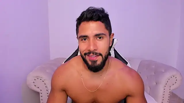 Santiago huntt online show from March 10, 2026, 8:57 pm