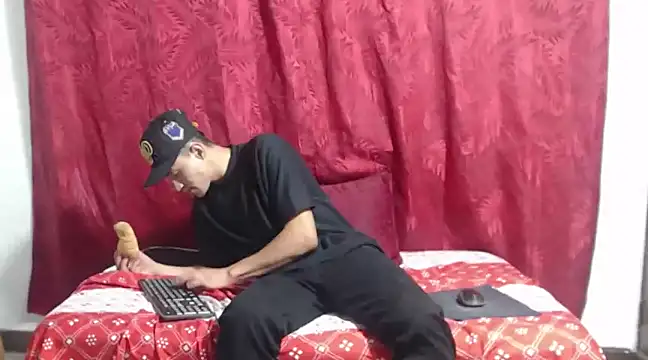 Snapshot of Cris_steban1 chatting on January 10, 2025, 9:13 am Cris steban1 online show from January 10, 2025, 9:13 am