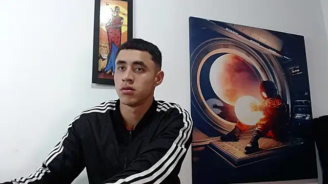 Snapshot of Cris_steban1 chatting on February 27, 2026, 4:12 am Cris steban1 online show from February 27, 2026, 4:12 am