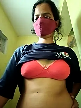 Snapshot of Pooja_cut chatting on October 24, 2025, 2:43 am Pooja cut online show from October 24, 2025, 2:43 am