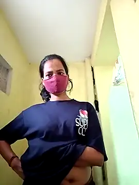 Snapshot of Pooja_cut chatting on October 26, 2025, 3:18 am Pooja cut online show from October 26, 2025, 3:18 am