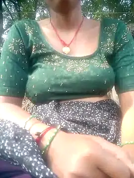 Snapshot of Amaya_Bajwa chatting on November 6, 2025, 8:18 am Amaya Bajwa online show from November 6, 2025, 8:18 am