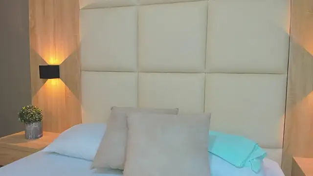 antonella cutie  online show from November 7, 2025, 12:21 pm