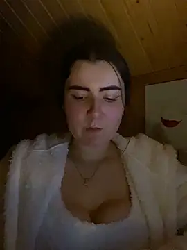 mewKate online show from April 2, 2026, 6:25 pm