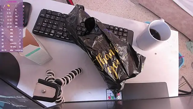 TylerBloom online show from December 22, 2025, 1:55 pm