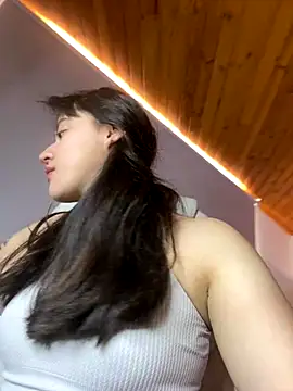 Snapshot of Camila_pinkk chatting on October 30, 2025, 1:20 pm Camila pinkk online show from October 30, 2025, 1:20 pm