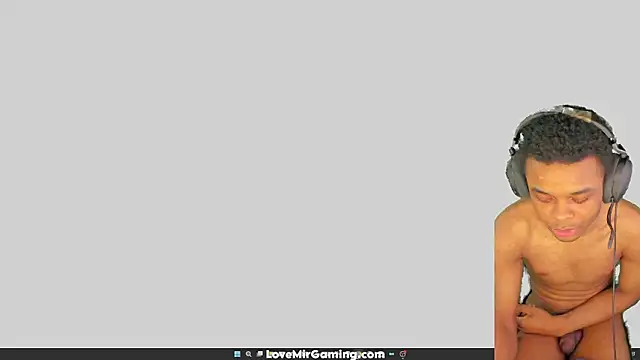 Snapshot of lovemirgaming chatting on March 27, 2026, 10:11 pm lovemirgaming online show from March 27, 2026, 10:11 pm