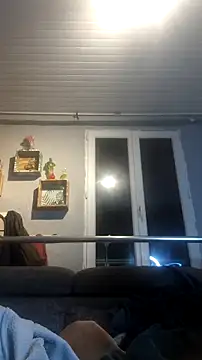 wawarruis online show from October 3, 2025, 11:39 pm