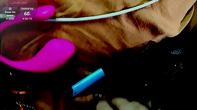 wawarruis online show from October 31, 2025, 12:07 am