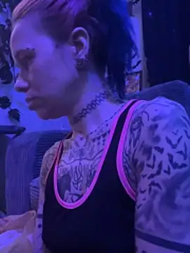 trashbrat online show from April 12, 2026, 8:28 am