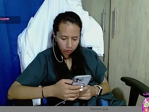 Danielagomez33 online show from March 22, 2026, 12:47 am