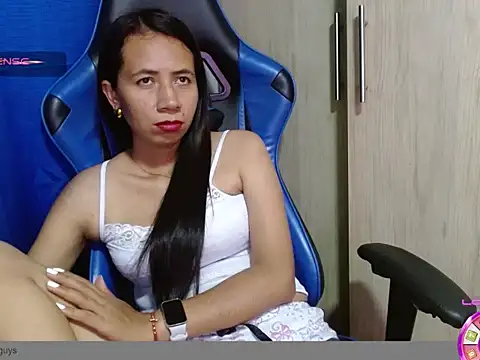 Danielagomez33 online show from March 20, 2026, 1:06 am