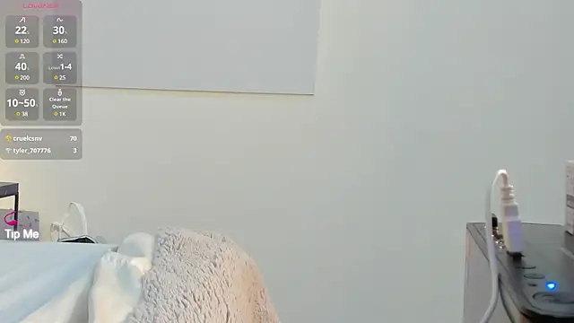 Snapshot of Blue_Angell chatting on March 12, 2025, 4:51 am Blue Angell online show from March 12, 2025, 4:51 am