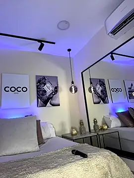 Snapshot of Blue_Angell chatting on December 2, 2025, 12:44 am Blue Angell online show from December 2, 2025, 12:44 am