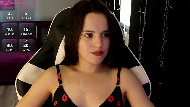 Snapshot of Harleen_Moore chatting on August 7, 2026, 4:07 am Harleen Moore online show from August 7, 2026, 4:07 am