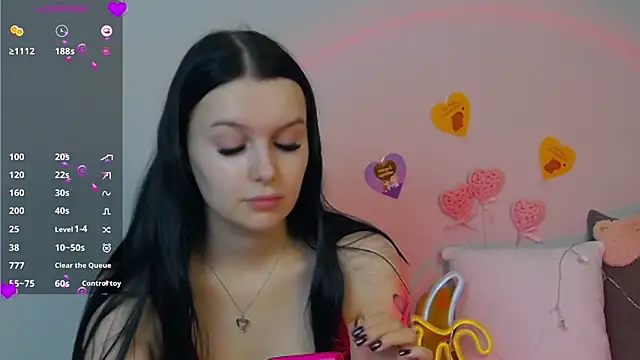 Lolipopss online show from February 11, 2025, 5:50 pm