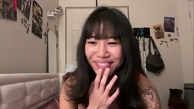 Snapshot of donna_creamteam chatting on January 19, 2025, 11:53 pm donna creamteam online show from January 19, 2025, 11:53 pm