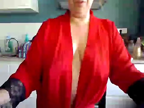 Snapshot of sweetinside_ chatting on November 16, 2025, 7:46 am sweetinside online show from November 16, 2025, 7:46 am