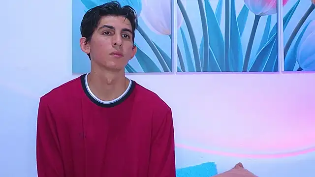 Ana and Leo online show from November 24, 2025, 4:29 pm