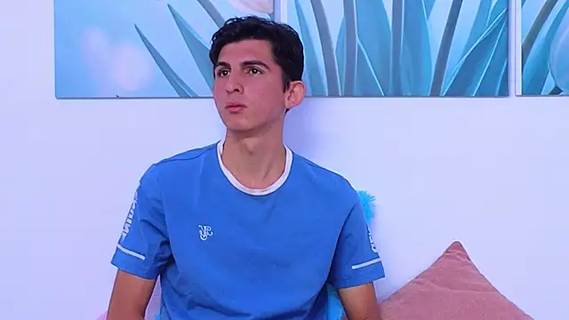 Ana and Leo online show from October 27, 2025, 3:57 pm