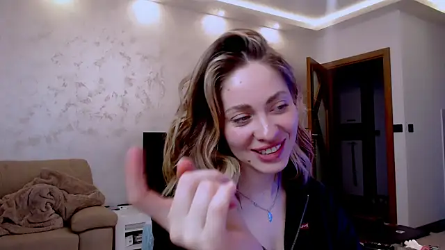 Eroticgiftxxx online show from March 6, 2025, 5:22 pm