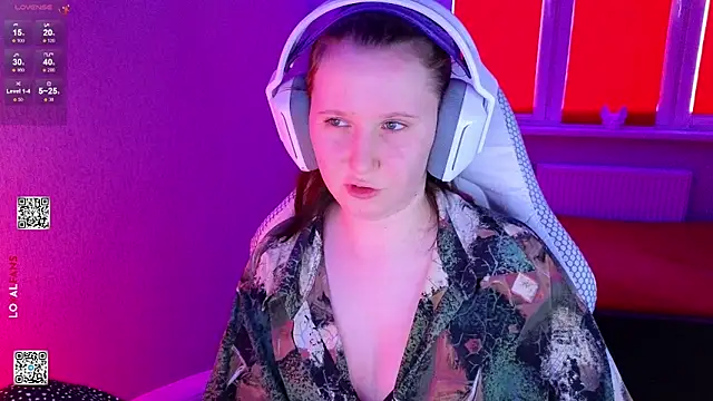 mon lola online show from March 10, 2026, 2:10 pm