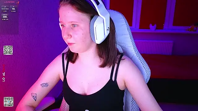 mon lola online show from February 25, 2026, 3:56 pm