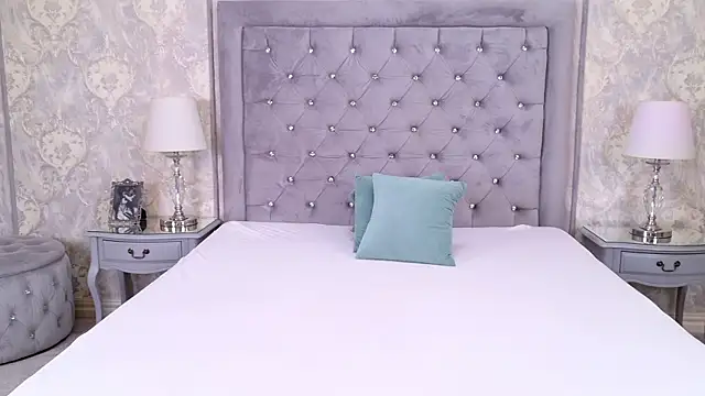 Snapshot of LexiRiley chatting on October 2, 2025, 5:22 am LexiRiley online show from October 2, 2025, 5:22 am