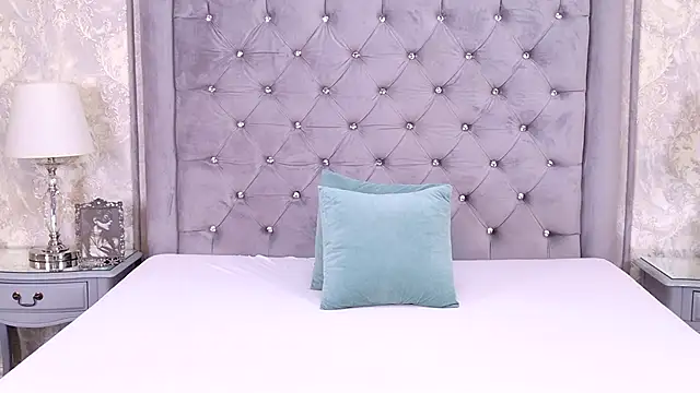 Snapshot of LexiRiley chatting on September 14, 2025, 4:24 am LexiRiley online show from September 14, 2025, 4:24 am