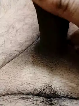 vannaaaa100 online show from January 7, 2025, 2:08 pm