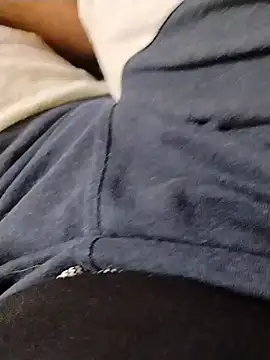 vannaaaa100 online show from January 15, 2025, 4:32 pm