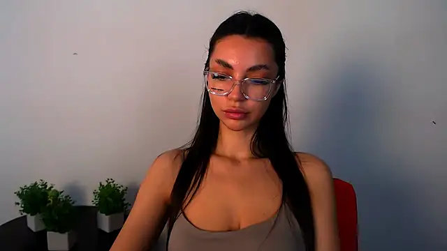 Lexi Jous online show from June 2, 2026, 11:21 am