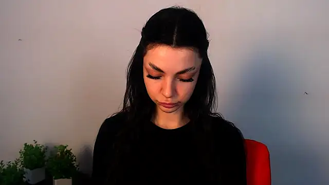 Lexi Jous online show from May 12, 2026, 10:32 am