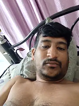 Snapshot of honeyrose765 chatting on December 14, 2025, 7:41 pm honeyrose765 online show from December 14, 2025, 7:41 pm