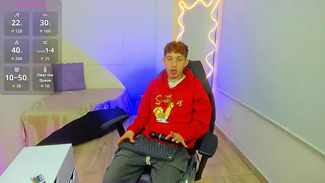 Snapshot of Axel_tay chatting on October 18, 2025, 3:30 am Axel tay online show from October 18, 2025, 3:30 am