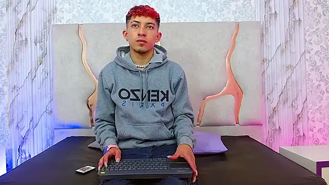 Axel tay online show from February 2, 2026, 12:48 pm