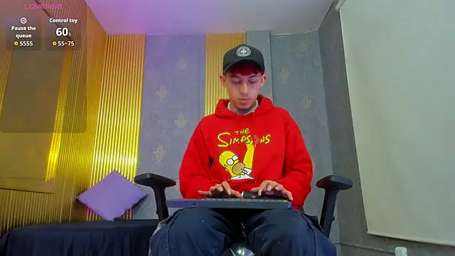 Snapshot of Axel_tay chatting on November 5, 2025, 3:42 am Axel tay online show from November 5, 2025, 3:42 am