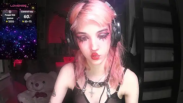 Ink  pleasure online show from November 9, 2025, 12:14 am