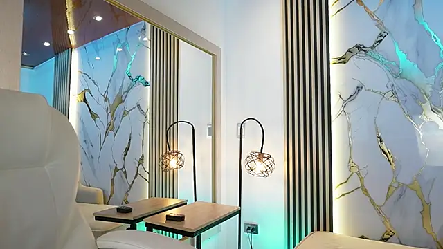 Snapshot of Emma_Walkerr_ chatting on February 23, 2026, 7:03 pm Emma Walkerr online show from February 23, 2026, 7:03 pm