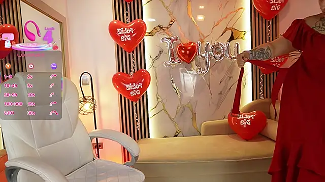 Snapshot of Emma_Walkerr_ chatting on February 14, 2026, 7:03 pm Emma Walkerr online show from February 14, 2026, 7:03 pm