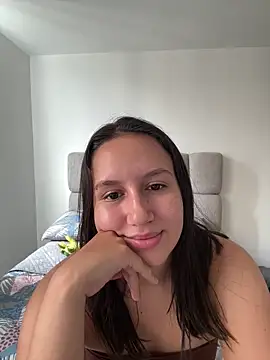 Jullya x online show from March 26, 2026, 3:54 pm