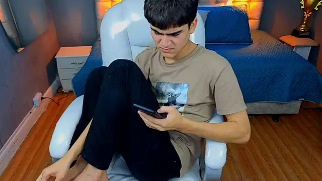 Tommy18   online show from March 18, 2025, 10:50 am