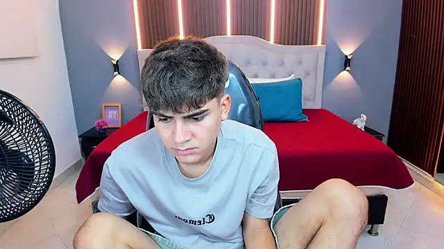 Tommy18   online show from February 12, 2026, 3:28 am