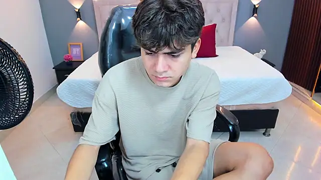 Tommy18   online show from March 26, 2026, 3:38 am