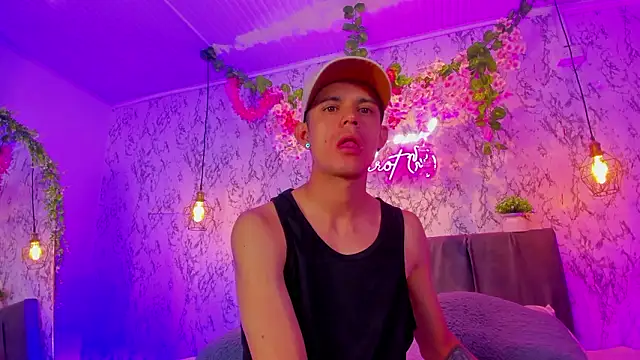 Bonny and carrot online show from March 16, 2026, 7:27 pm